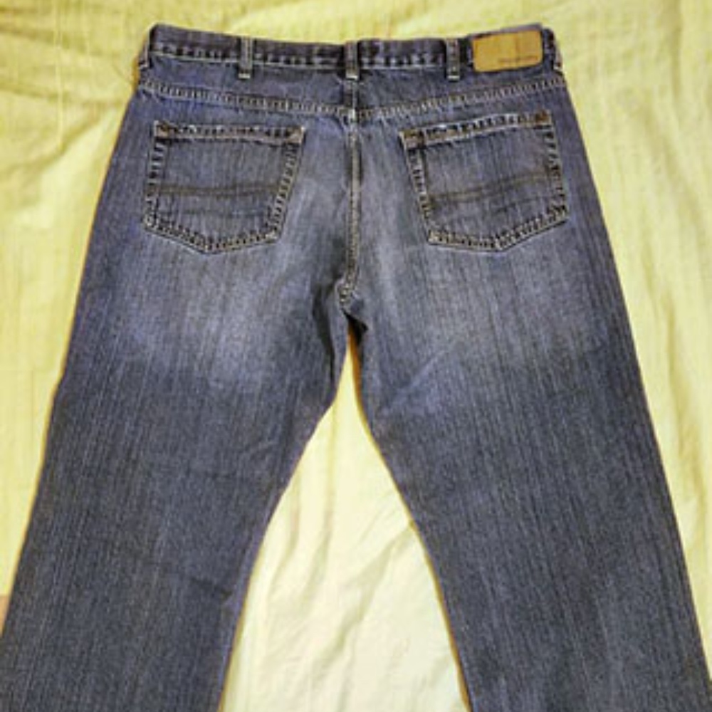 Calvin Klein Relaxed Straight Jeans - Picture 2 of 7